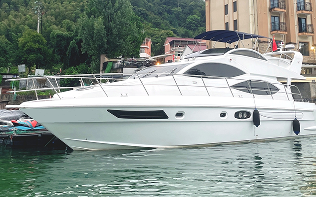 Sunquest 62, Year to be confirmed. Listing image