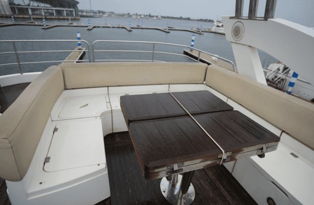 Sunseeker Manhattan 73, 2012. Listing image