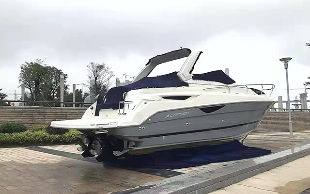 Larson Cabrio 315, image 4