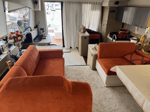 Prestige 560, image 2