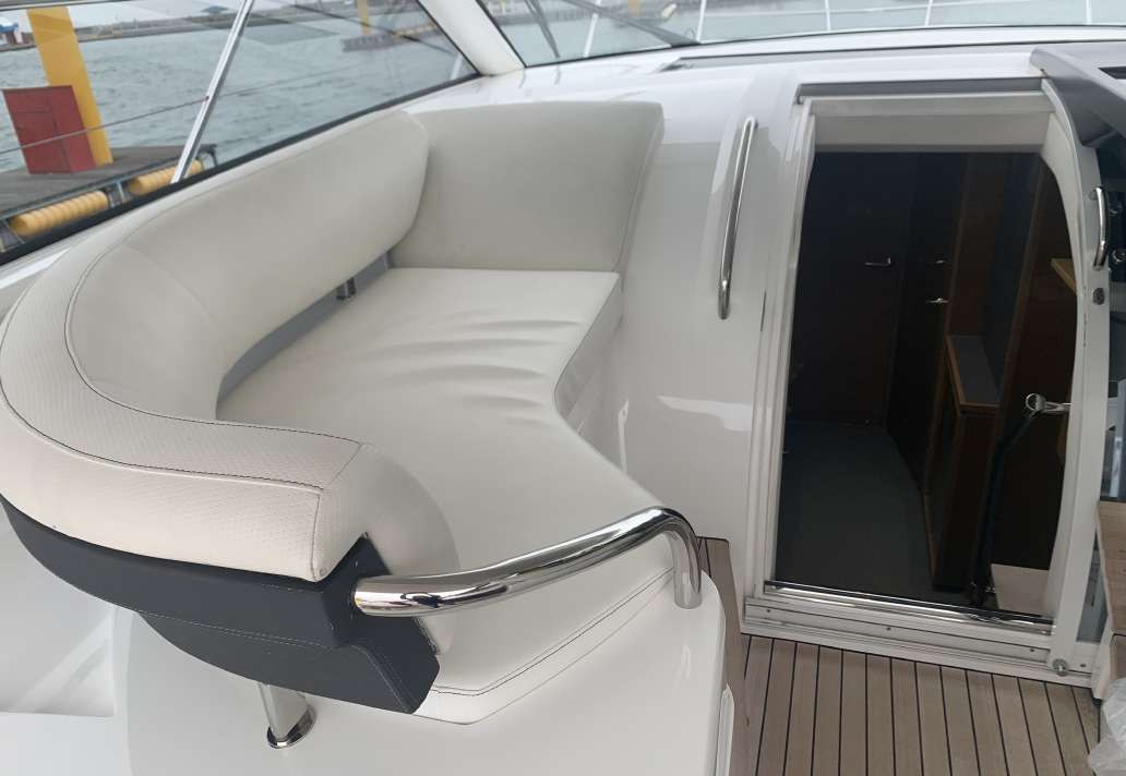 Princess V39, image 4
