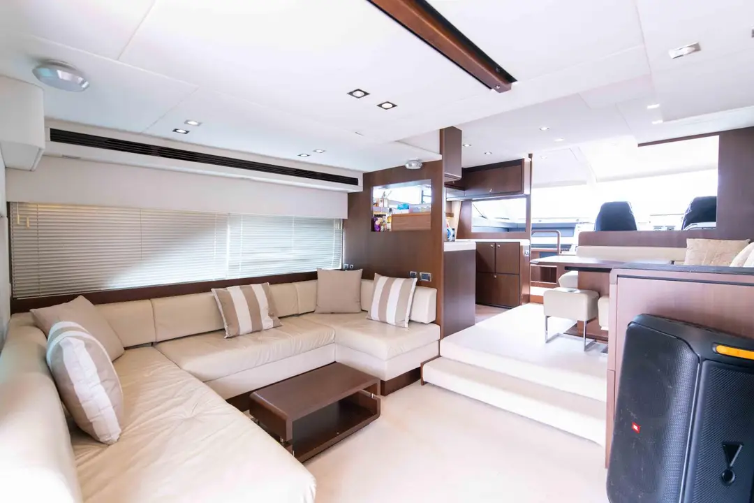 Fairline Squadron 60, кадр 5