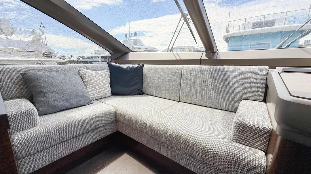 Sunseeker 76, кадр 5