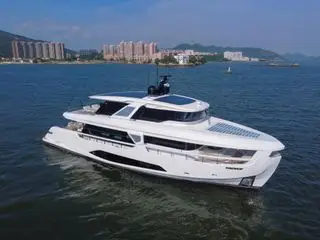 Ferretti INFYNITO 90, кадр 4