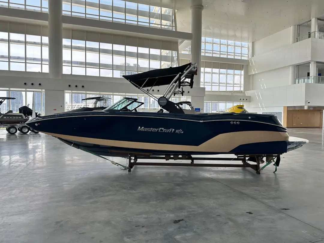 MasterCraft NXT 24, кадр 2