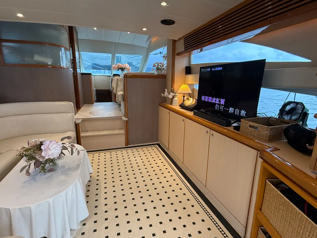 Grand Harbour Ruby 18M, image 4