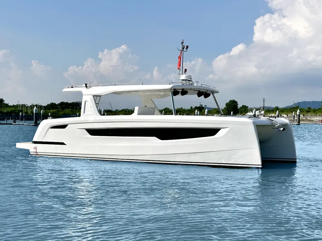 Custom-built 40, image 2