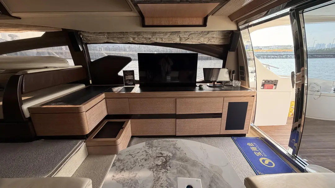Azimut 64, кадр 5