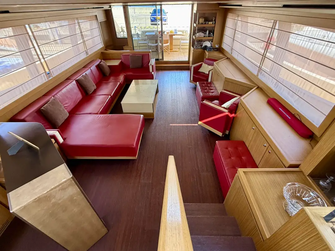 Ferretti 840, кадр 4