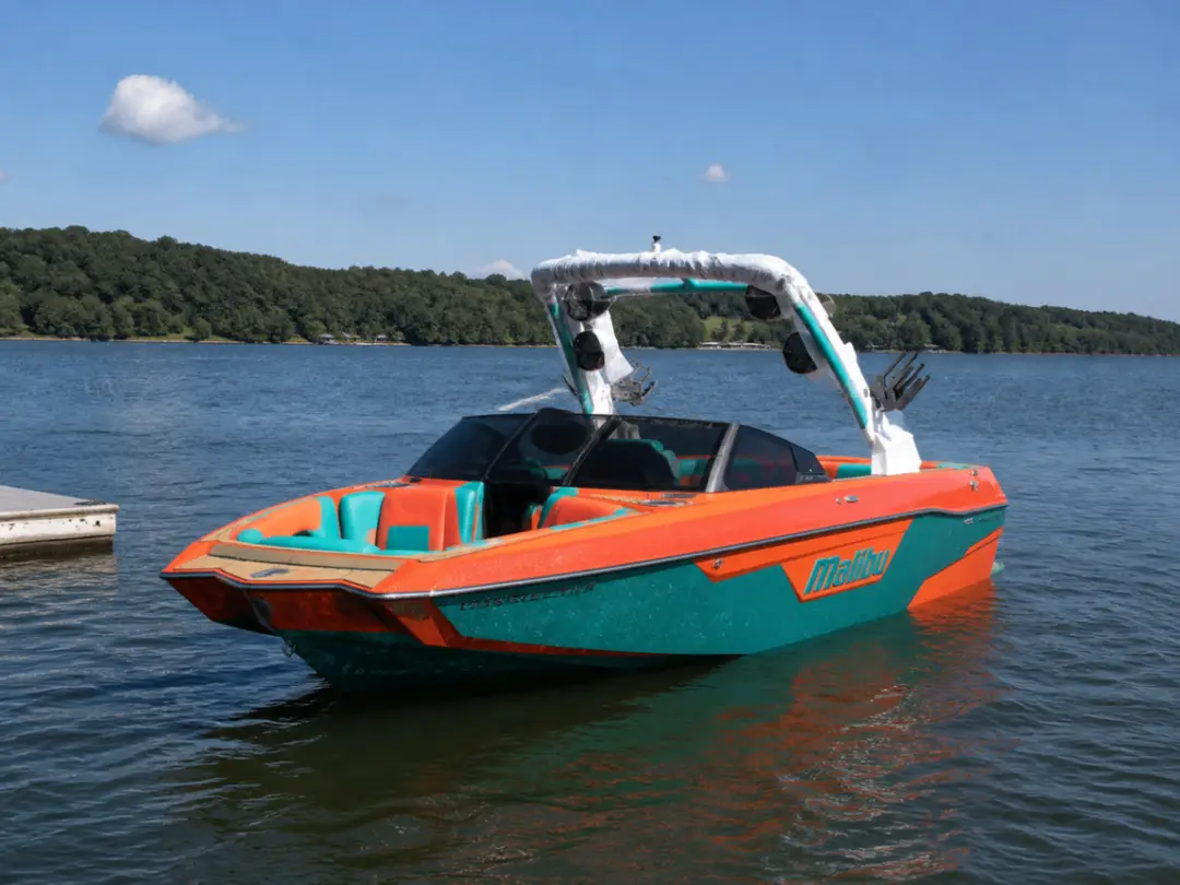 Malibu 23 LSV, кадр 3