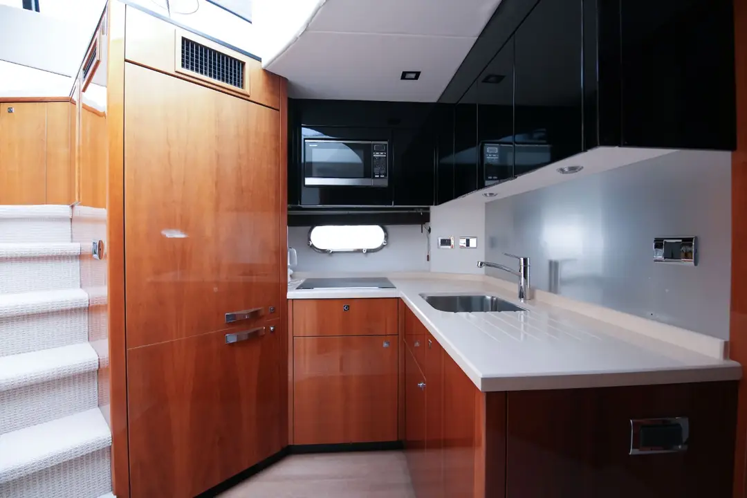 Sunseeker Predator 64, кадр 6