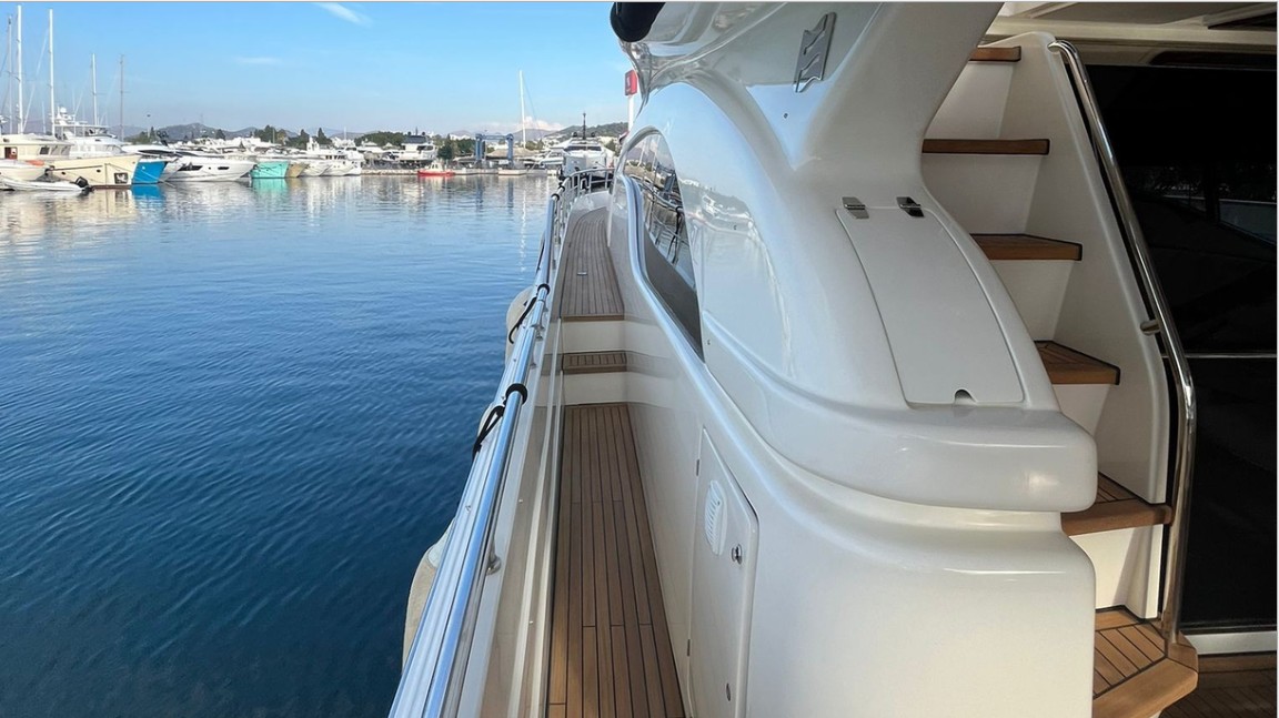 Ferretti 680, кадр 6