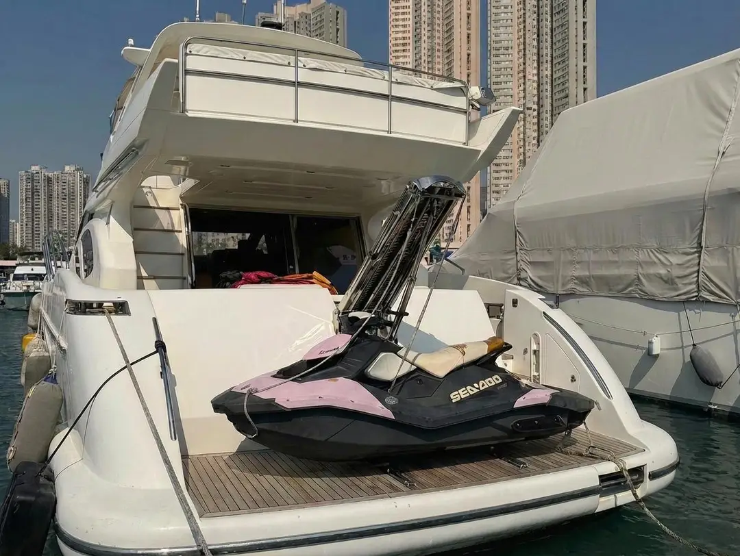 Azimut 55, кадр 4