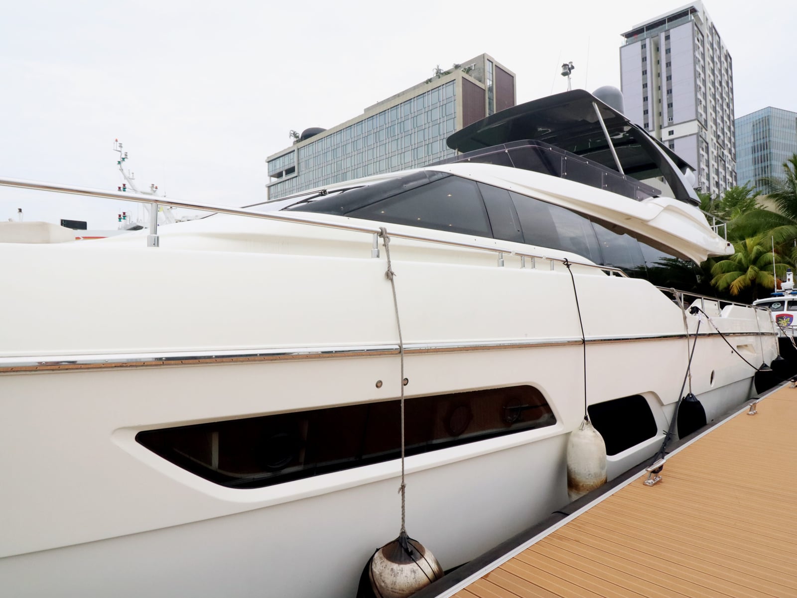 Ferretti 700, кадр 5