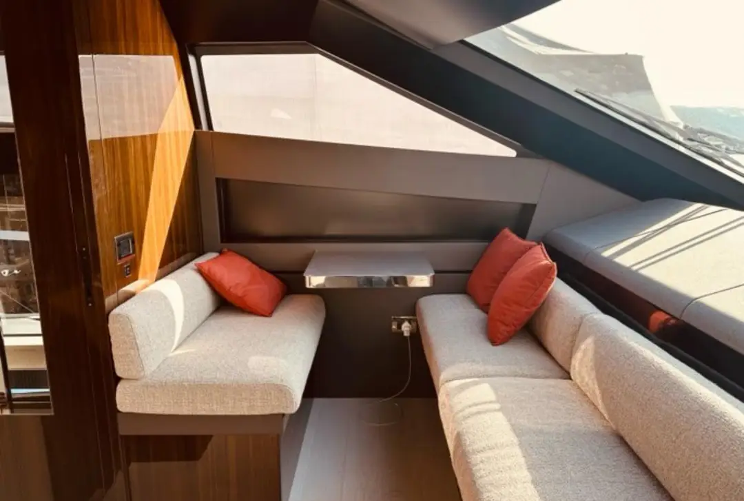 Ferretti 780, кадр 4