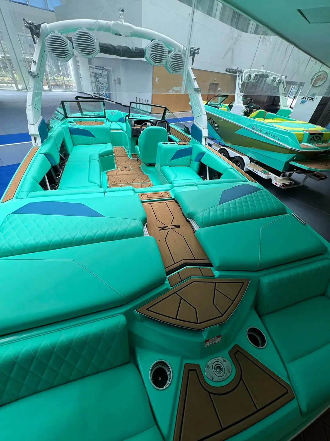 Tige Boats Z3, кадр 5