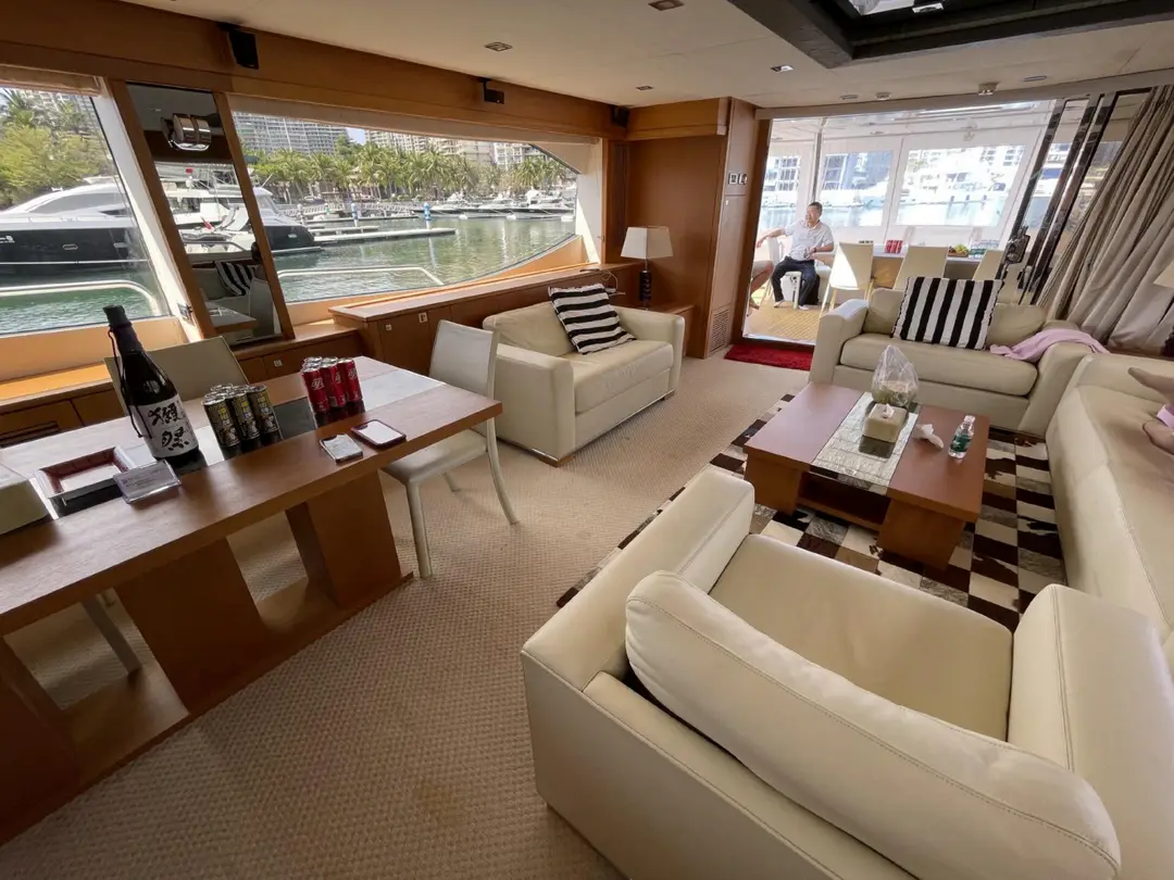 Sunseeker 88, кадр 4