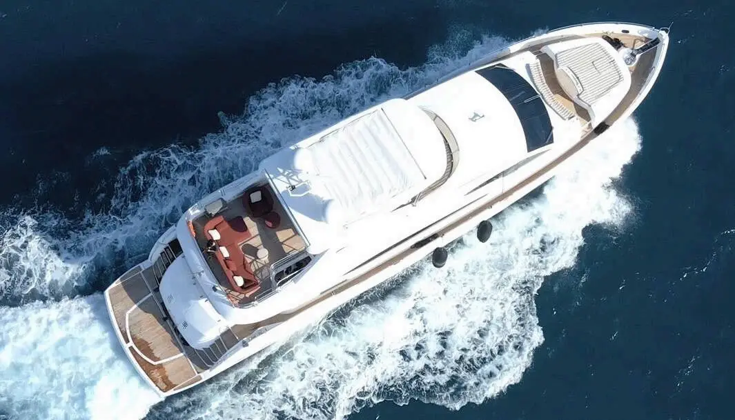 Sunseeker 88, кадр 2