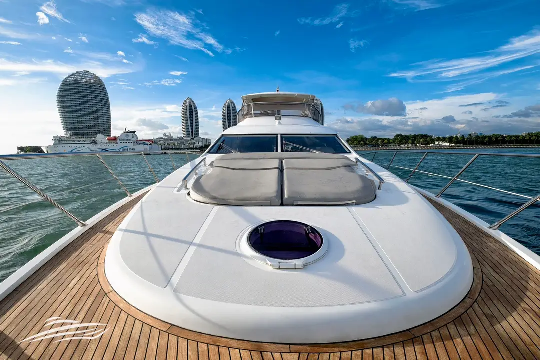 Azimut 70, кадр 2