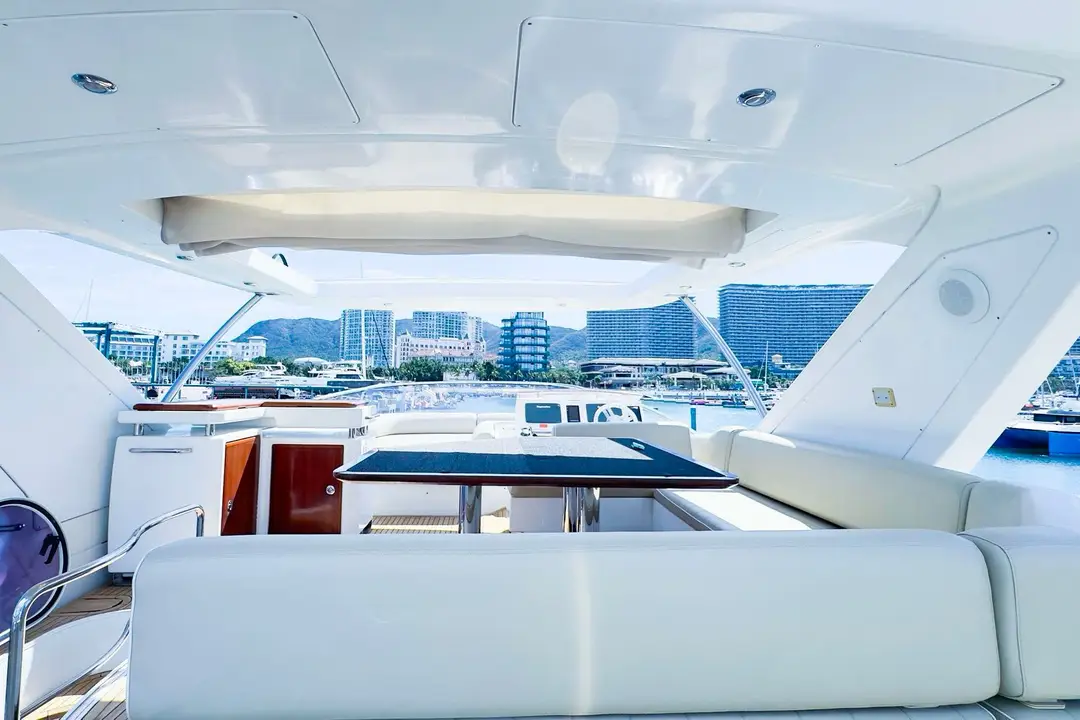 Azimut 70, кадр 4