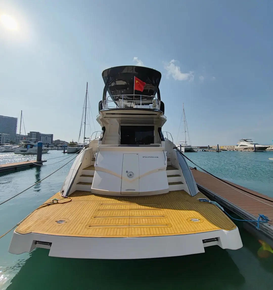 Marquis 660 Sport Yacht, кадр 3