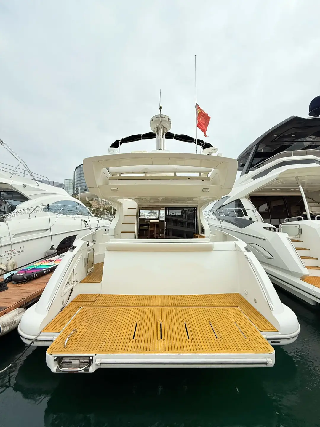Azimut 48, кадр 6