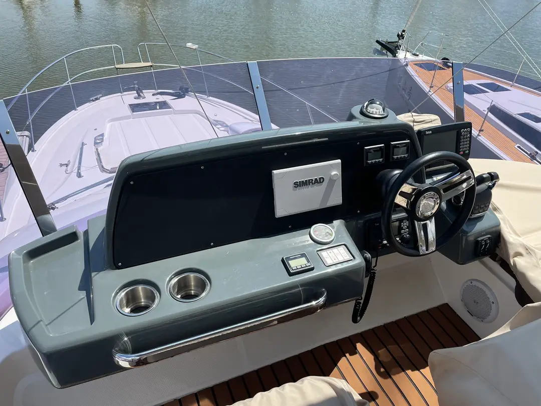 Bavaria R40, кадр 3
