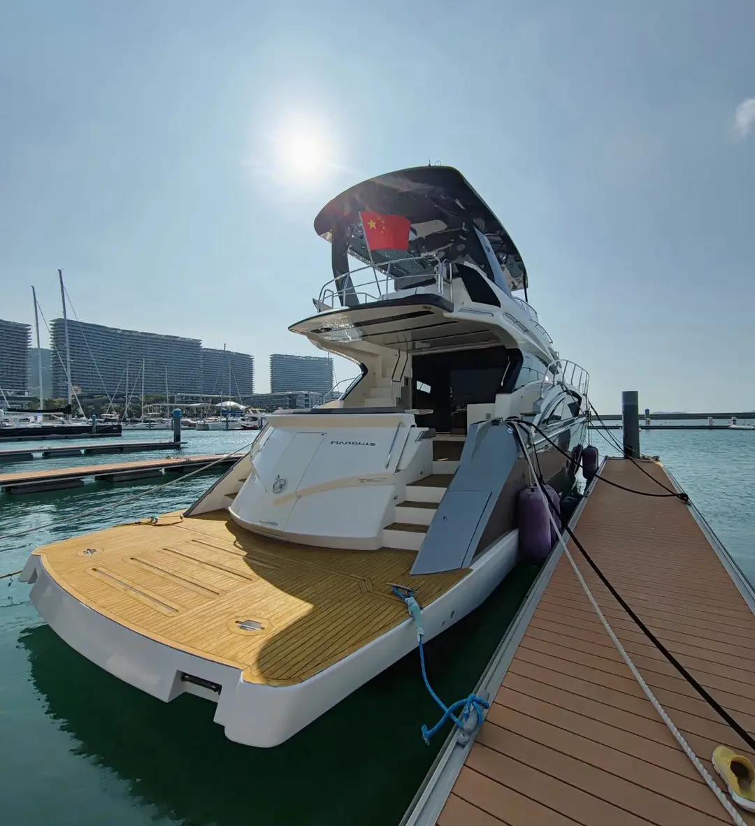 Marquis 660 Sport Yacht, кадр 4