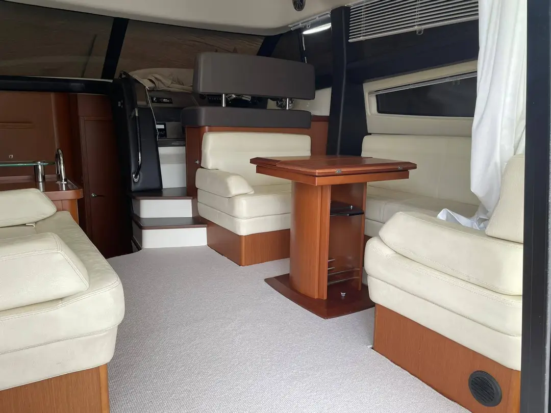 Prestige 440, кадр 3