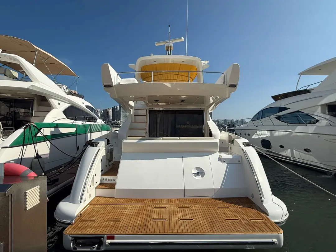 Azimut 60, кадр 4