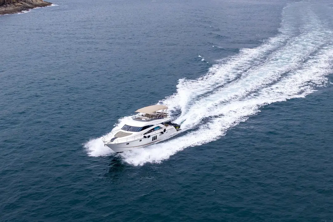 Fairline Squadron 60, кадр 2