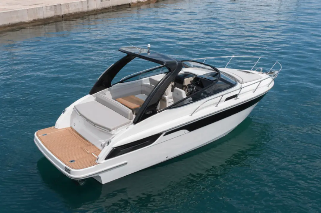 Bavaria S30, кадр 4