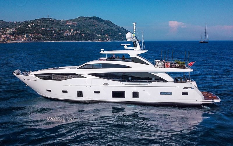 Princess 30M, кадр 3
