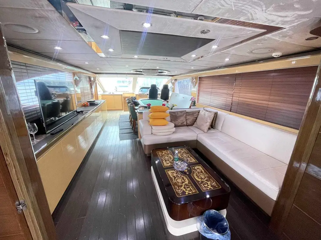 Fairway 72, image 6