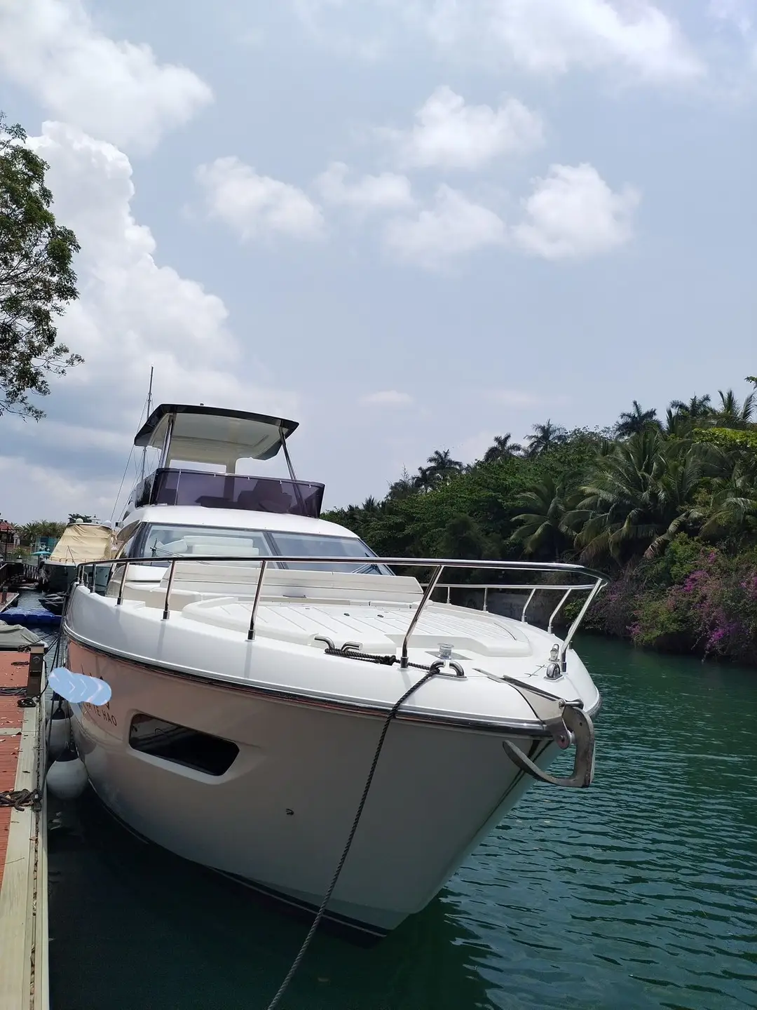 Ferretti 550, кадр 2