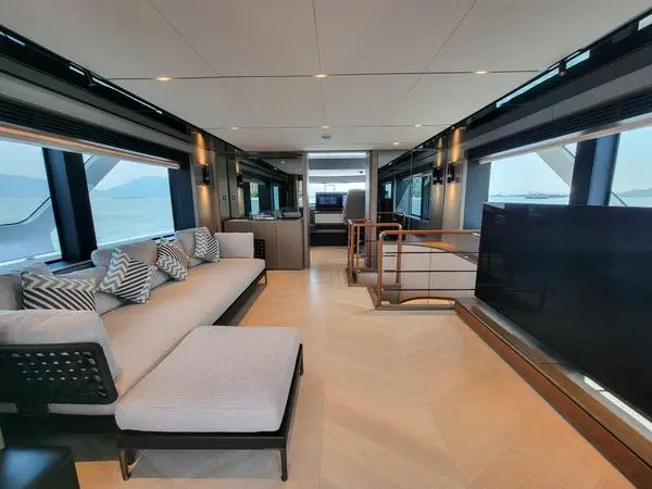 Ferretti INFYNITO 90, кадр 6