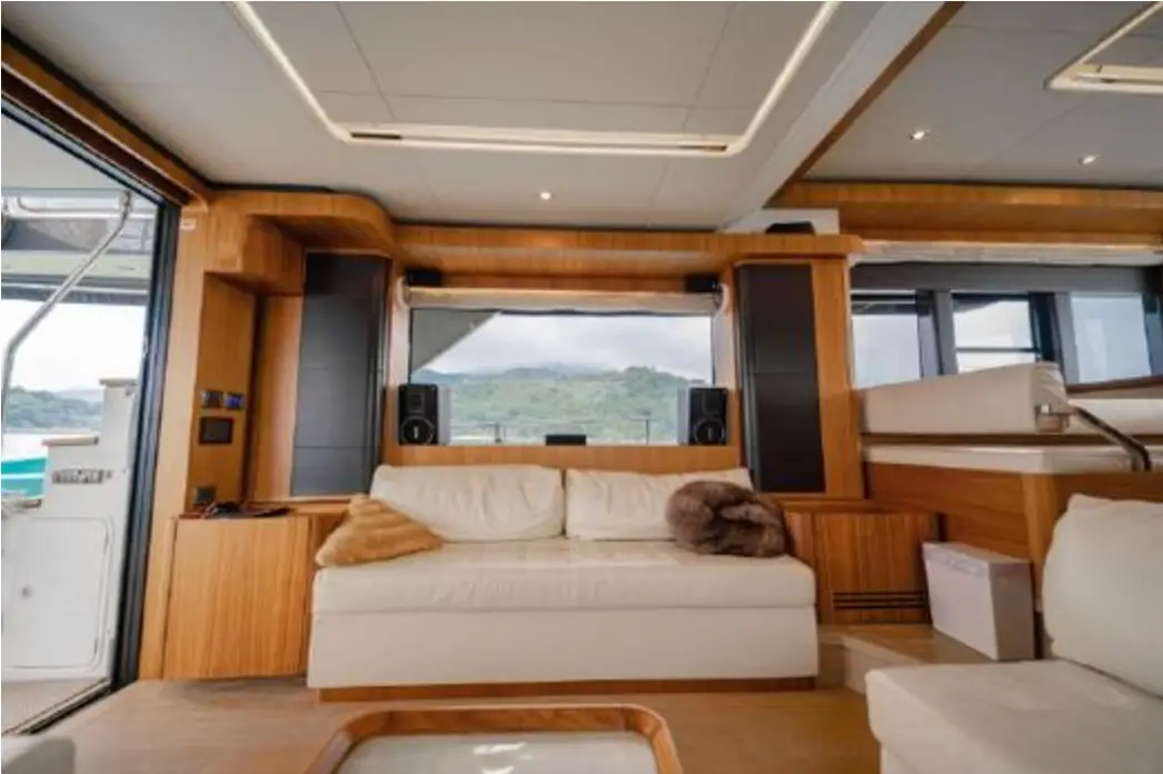 Absolute NAVETTA 58, кадр 4