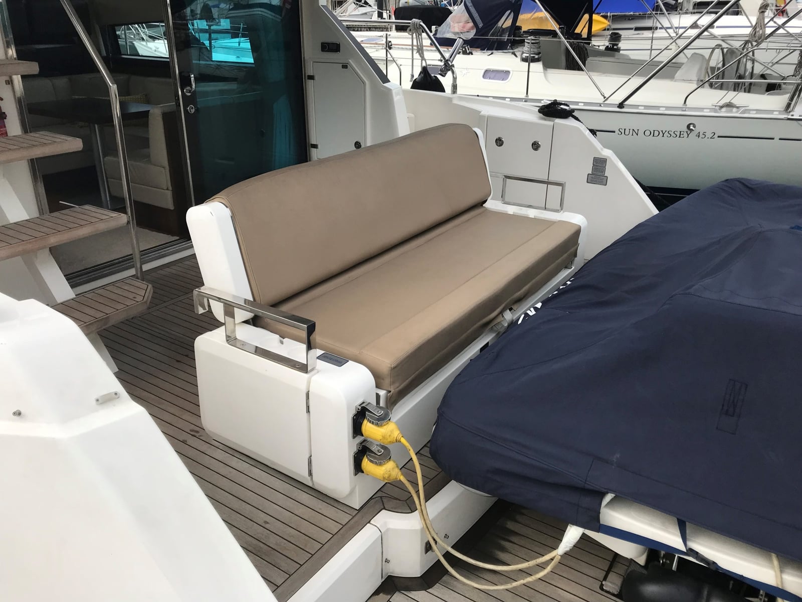 Fairline Squadron 42, кадр 5